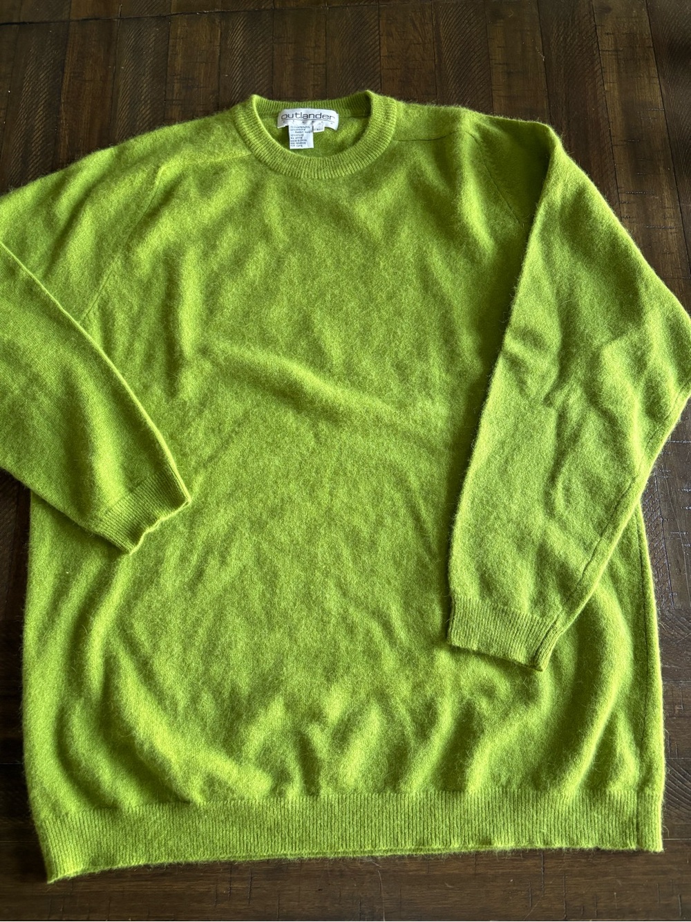 VTG 1980’s Chartreuse Green Outlander Lambswool/angora sweater size L Crew Soft